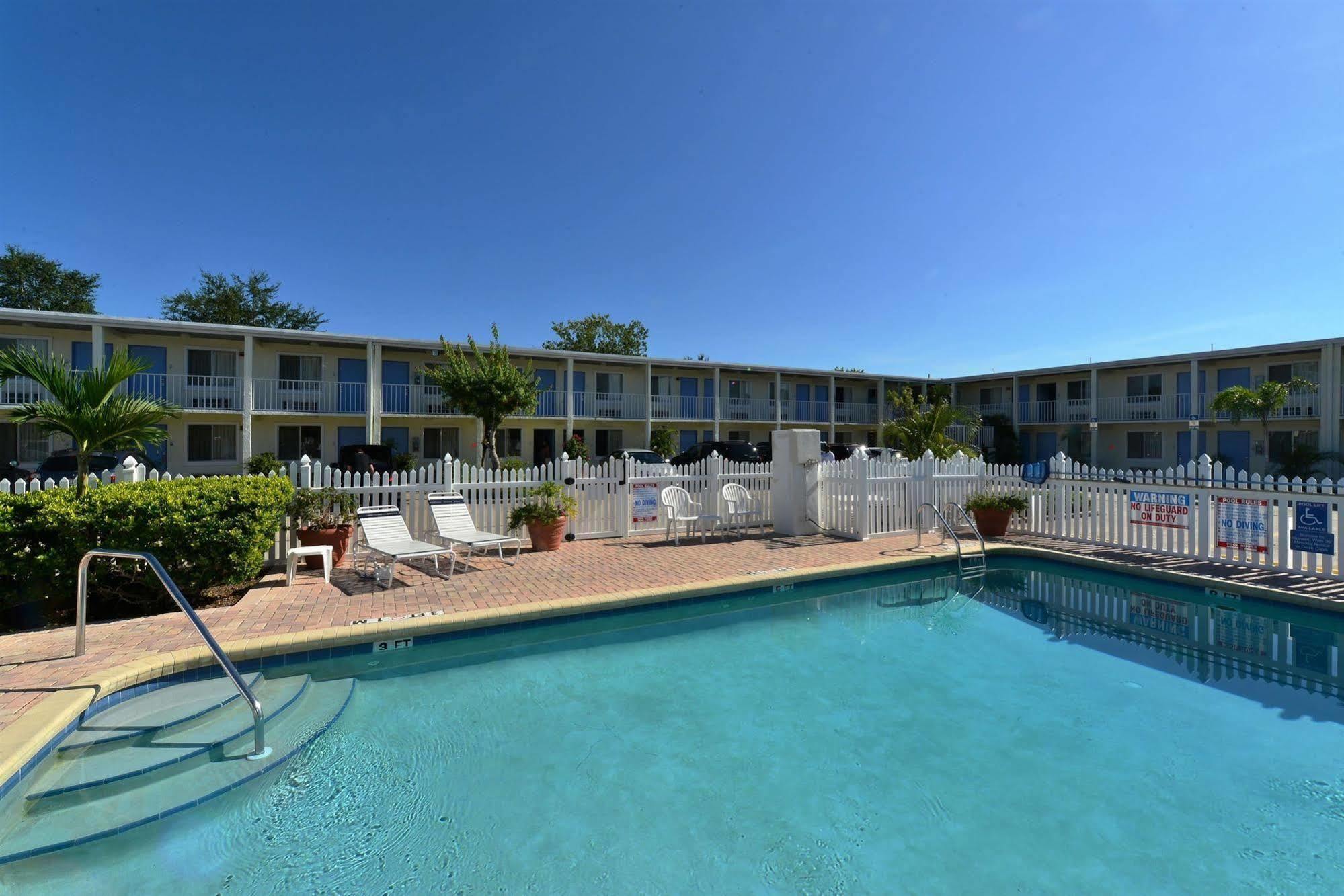 Americas Best Value Inn Bradenton-Sarasota Dış mekan fotoğraf